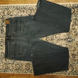 COPY - American Eagle Favorite boyfriend jeans- 10R